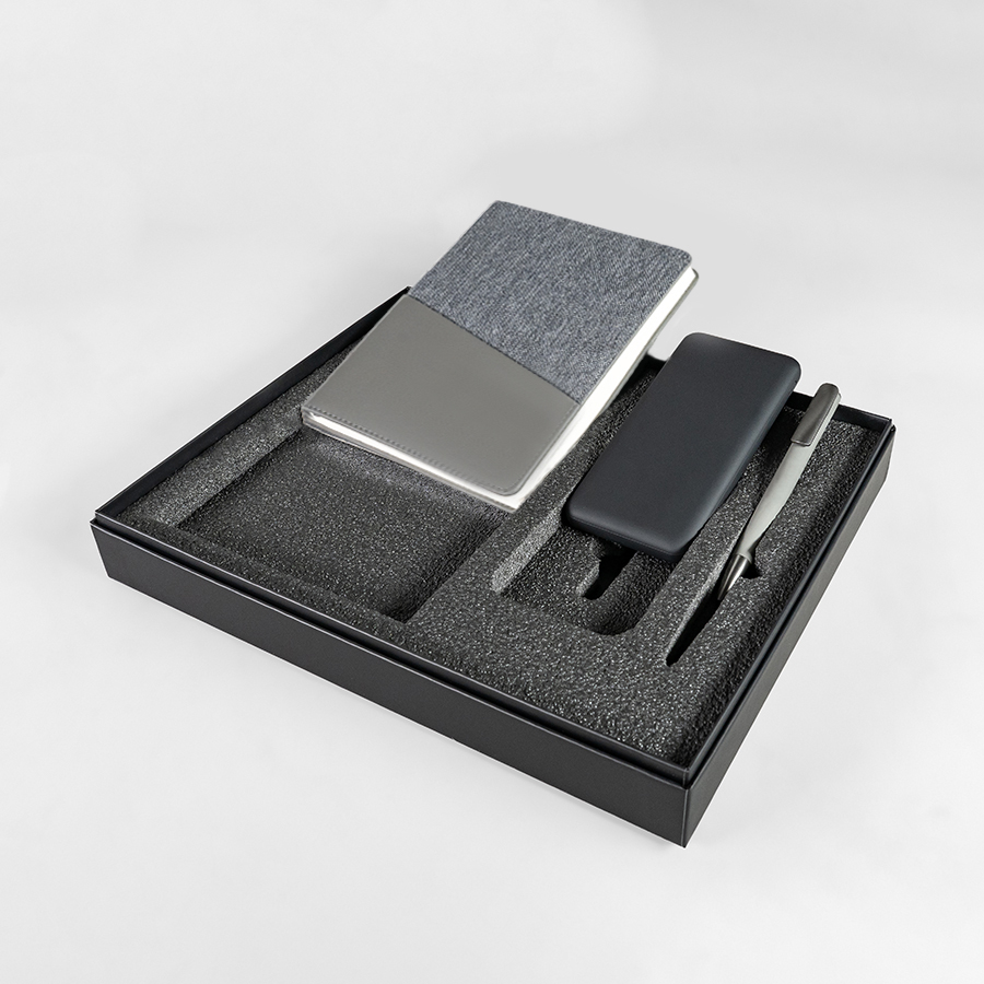 Набор подарочный  DENIM: ежедневник, ручка и power bank в коробке  с ложементом — фото 3