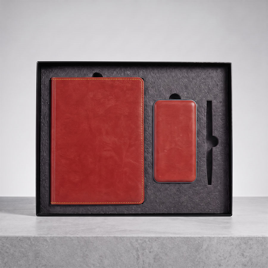 Набор подарочный  EMBER: ежедневник и power bank в коробке  с ложементом — фото 7