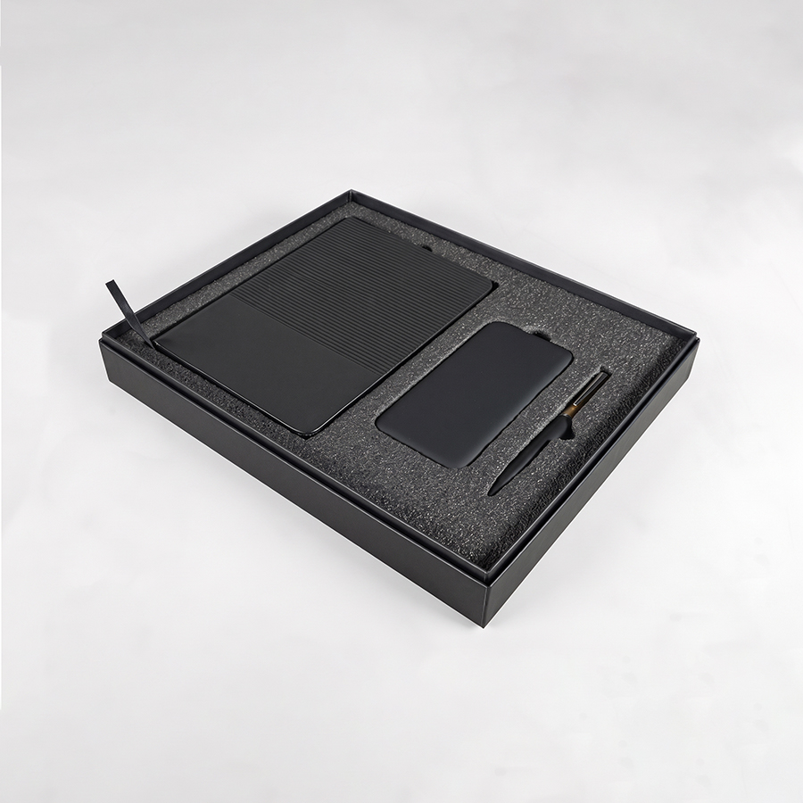 Набор подарочный RIFF: ежедневник, ручка и power bank в коробке  с ложементом — фото 8