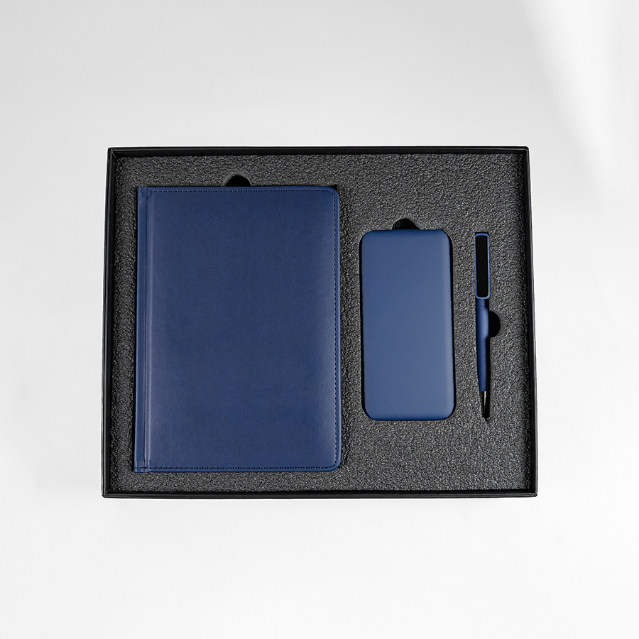 Набор подарочный BLISS: ежедневник, ручка и power bank в коробке  с ложементом — фото 6