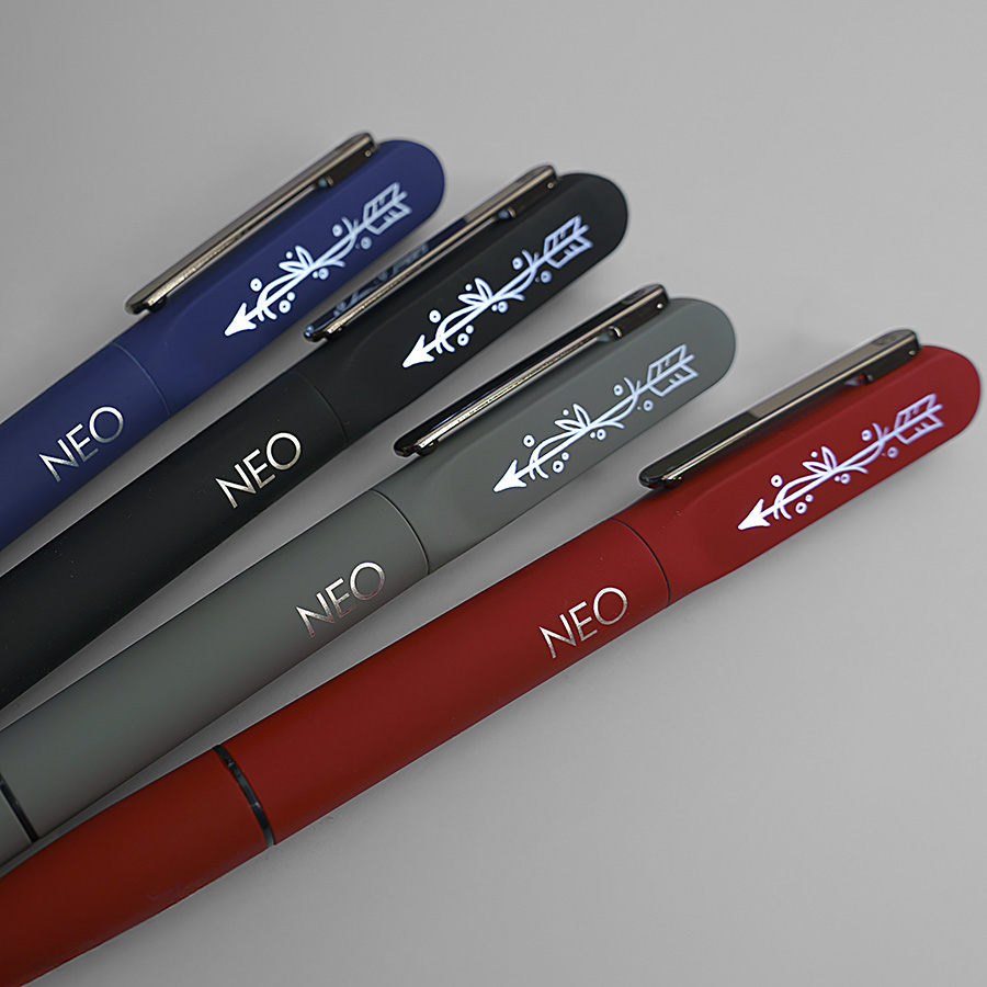 Ручка шариковая NEO с подсветкой после гравировки, soft touch — фото 12