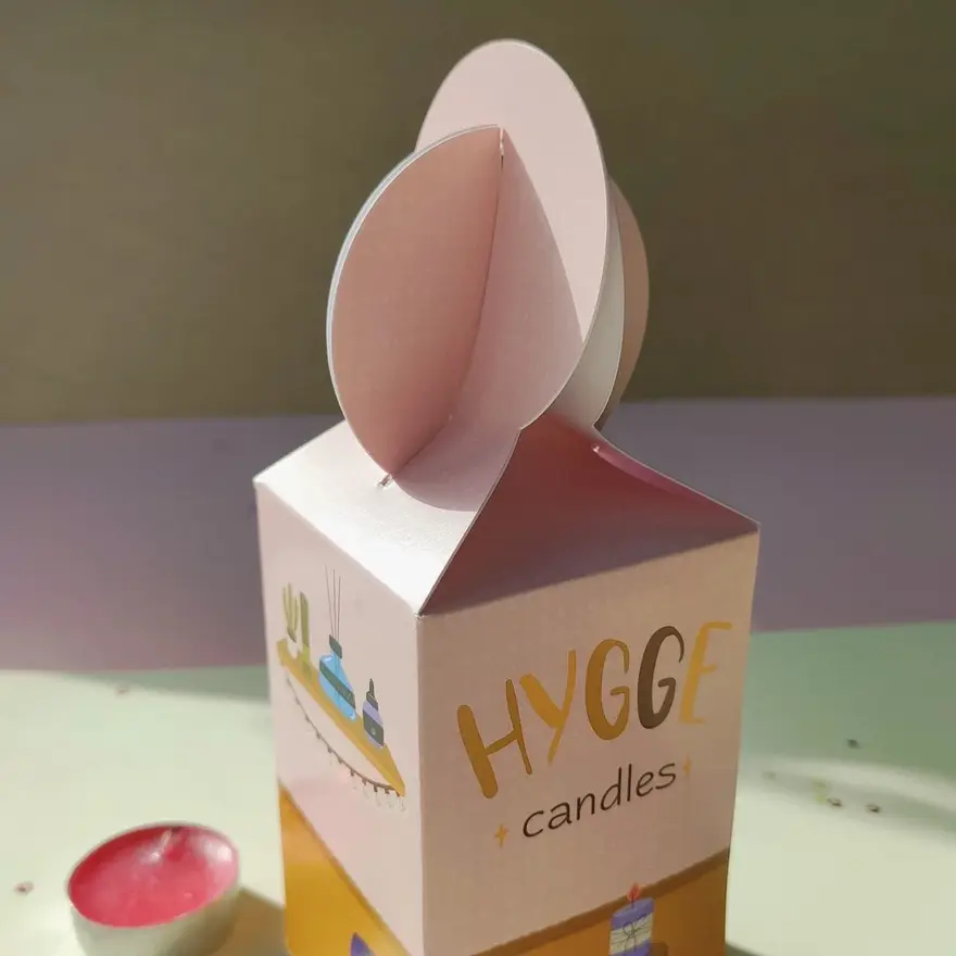 Коробка для свечей Hygge Candles с фигурной высечкой