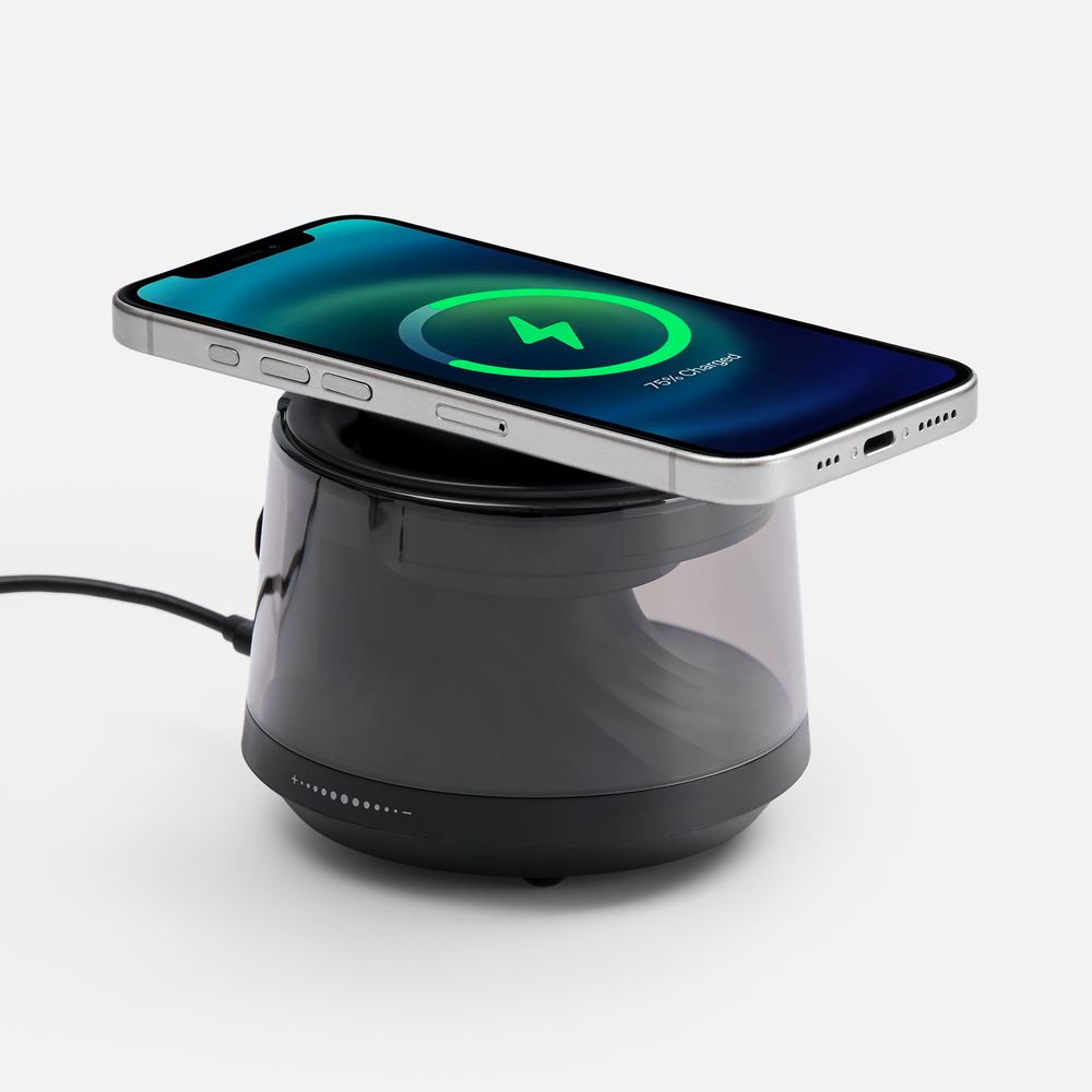 Bluetooth-колонка с подсветкой и беспроводной зарядкой Quantium, черная — фото 1