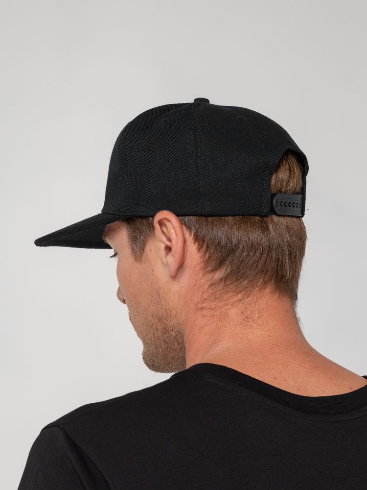 Бейсболка Snapback с прямым козырьком, черная — фото 5