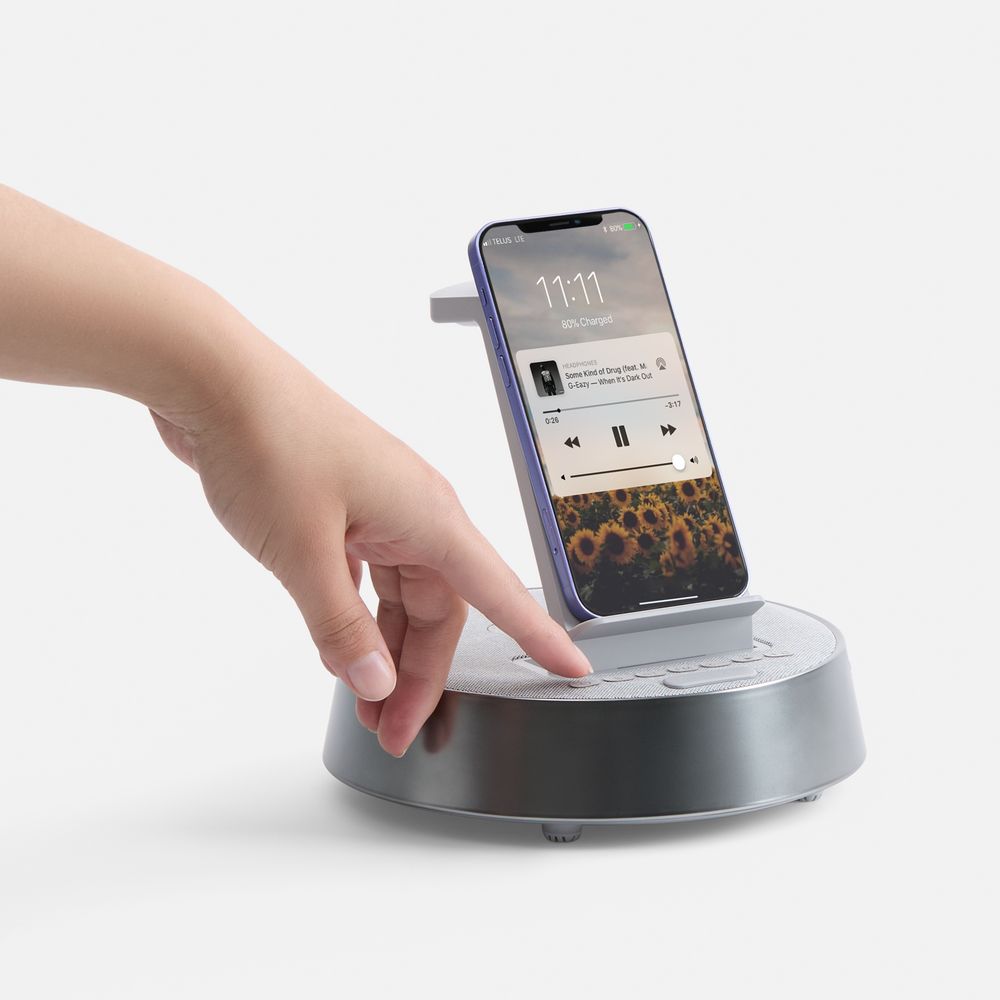 Bluetooth-колонка с беспроводной зарядкой и часами netEnergy, серая — фото 3