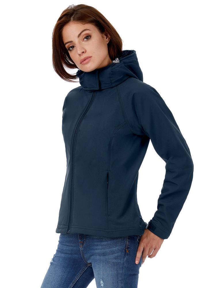 Куртка женская Hooded Softshell черная — фото 7
