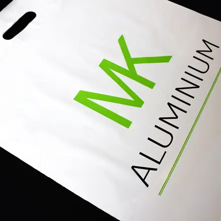 Белый ПВД пакет с логотипом MK Aluminium — печать в два цвета